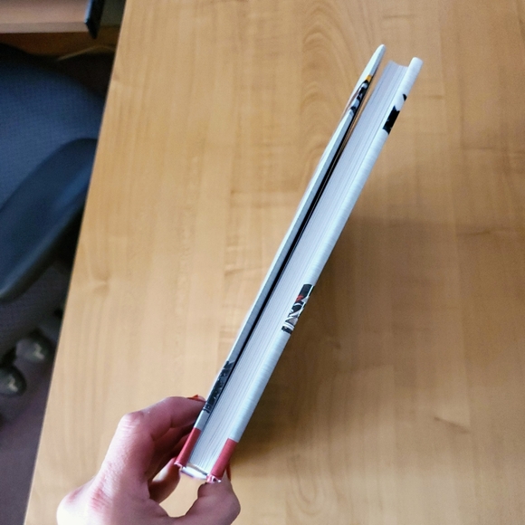 HARLEY DAVIDSON NEW ULTIMATE HARDCOVER BOOK - Picture 8 of 8